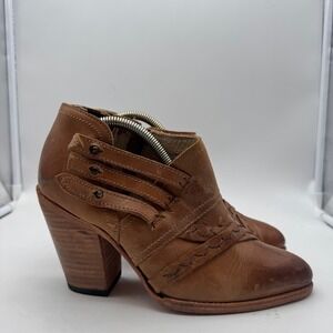 Freebird by Steven Boots Women 9 Tan Gate Distressed Western Ankle Bootie